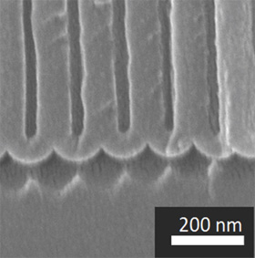 Aluminum anodized thin film produced in a 2 tesla magnetic field