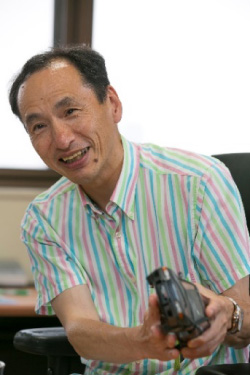 大学院先端科学研究部　シニア准教授　松田 俊郎
